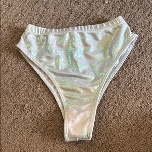 High-Leg Holographic Rave Bottoms